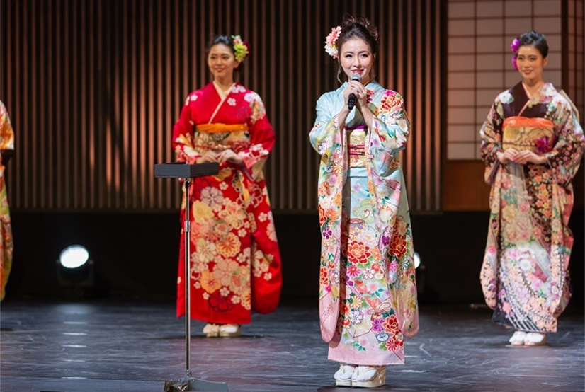京都コレクションに卒業式の袴が出展