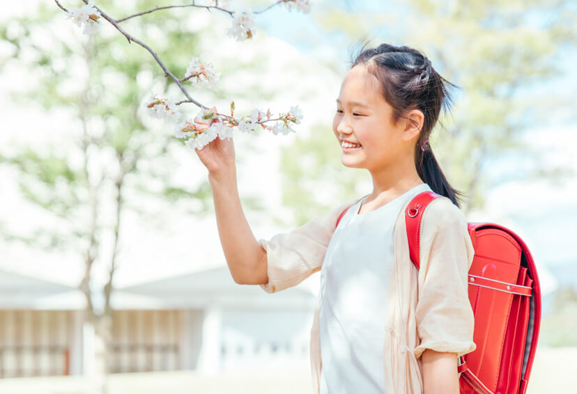 卒業式　女の子　小学校