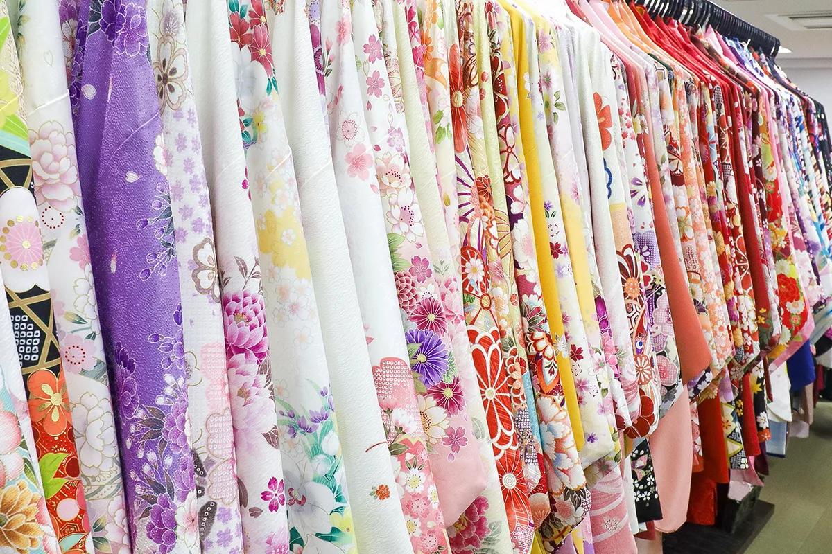 京都さがの館 茨木店 店内画像