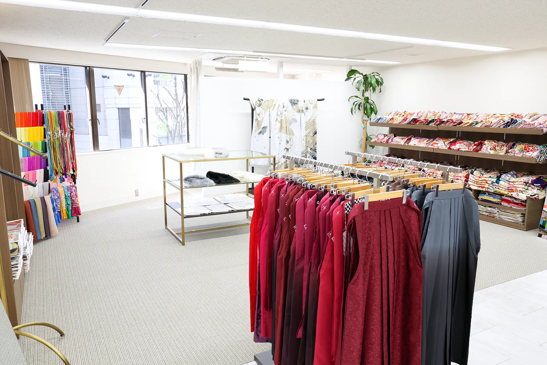 卒業式袴レンタル京都さがの館神戸三宮店