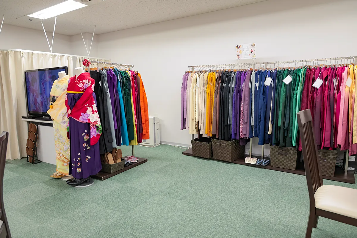 京都さがの館 なんば店 店内画像