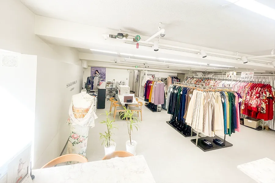 卒業式袴レンタル京都さがの館大阪梅田店