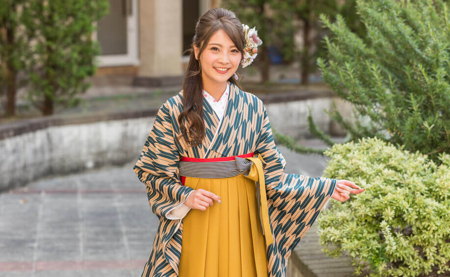京都さがの館の卒業式のレンタル袴