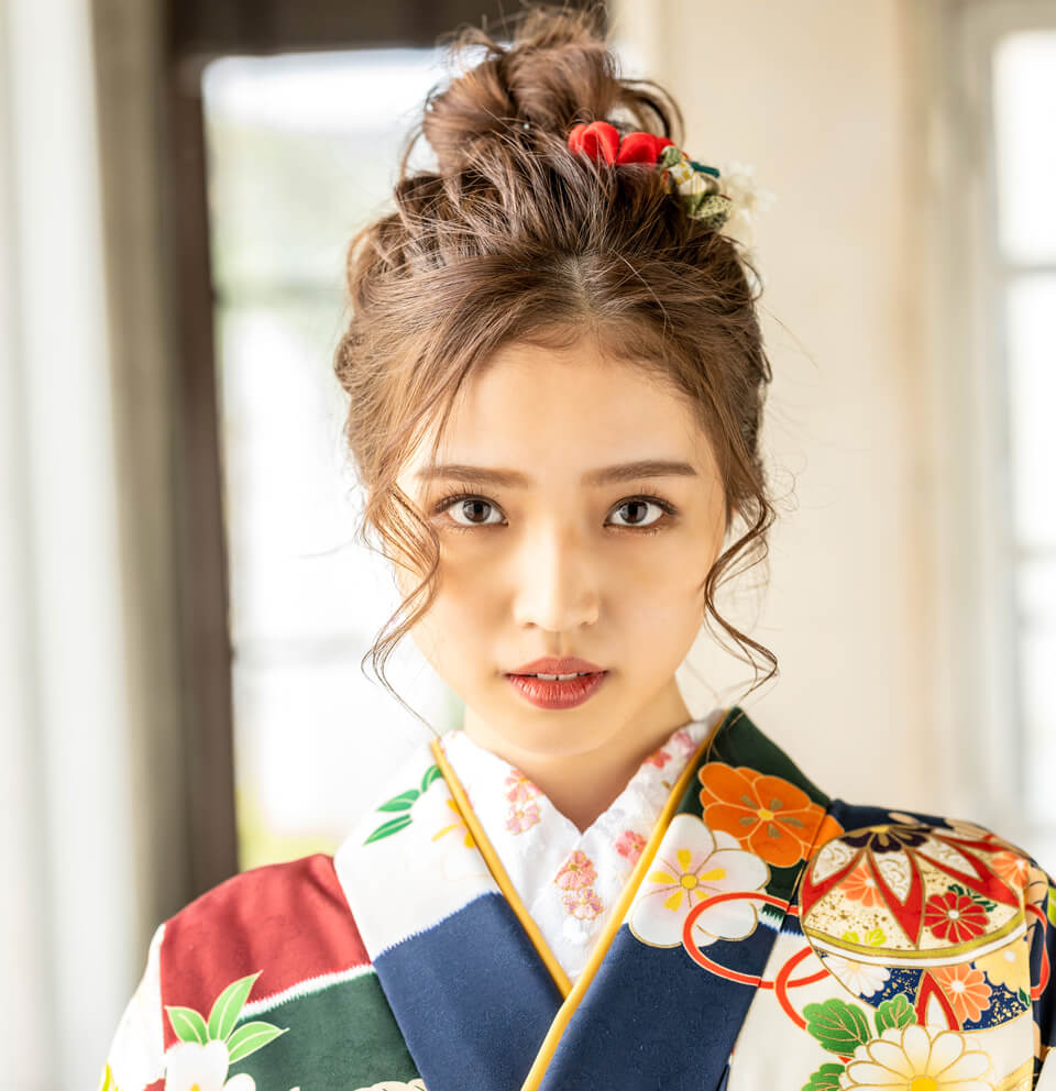 お団子の袴ヘアスタイル