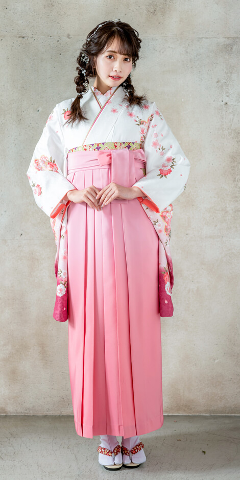 京都さがの館でレンタルできる卒業式袴