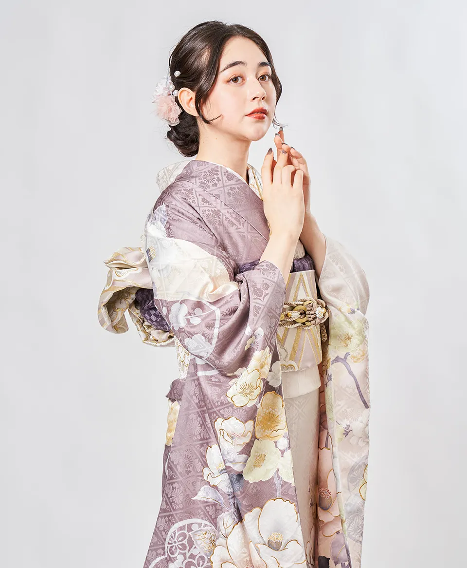 シンプルな振袖に似合うメイク｜京都さがの館でレンタルできる振袖