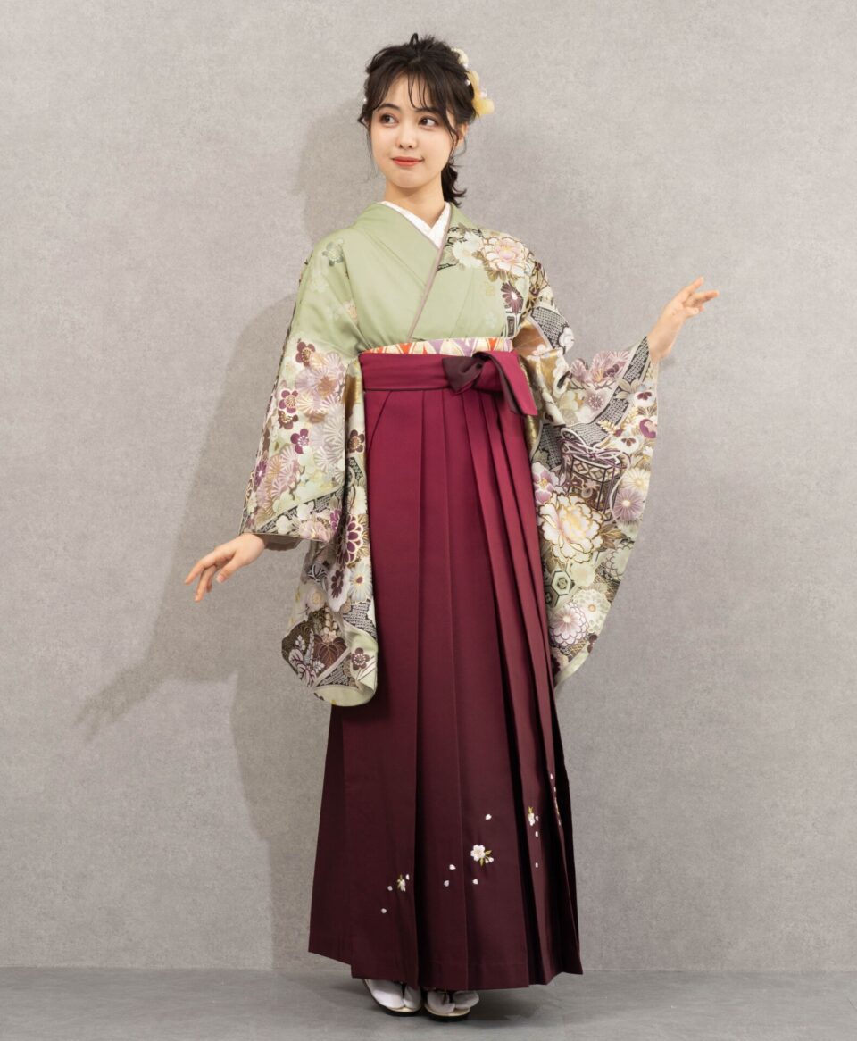 卒業式袴レンタル 着物：うぐいす色に熨斗花づくし／BB492 袴：ワインボカシシシュウ／WBS060