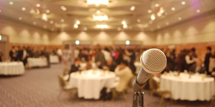 成人式後の二次会の会場：ホテル