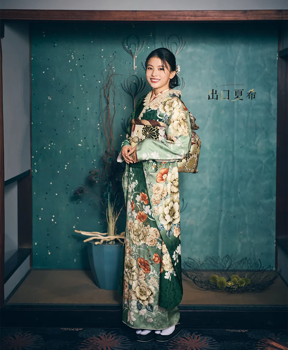 成人式振袖レンタル　深緑地淡牡丹に橙華［FR5044］