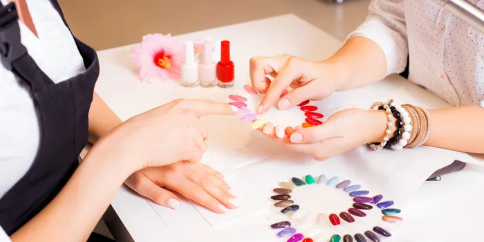 こだわり派におすすめ｜ネイルサロンで“理想通り”のジェルネイルをオーダー