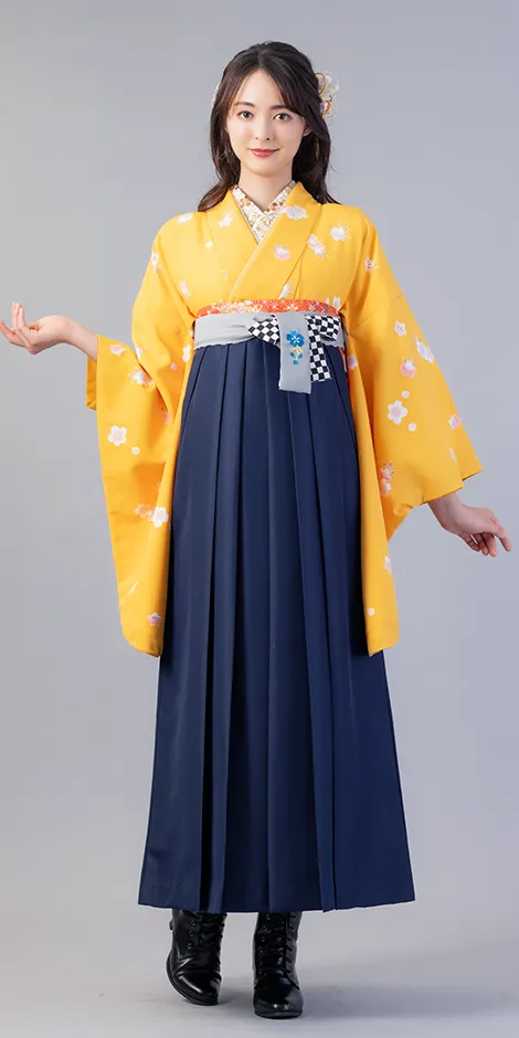 卒業式袴レンタル 着物：黄小桜／B00015 袴：コン紐格子サクラ刺繍／KKS936