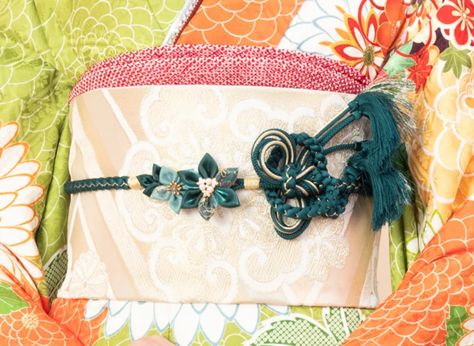 成人式の振袖におすすめの緑色の帯締め 柔らかい印象のコーデ