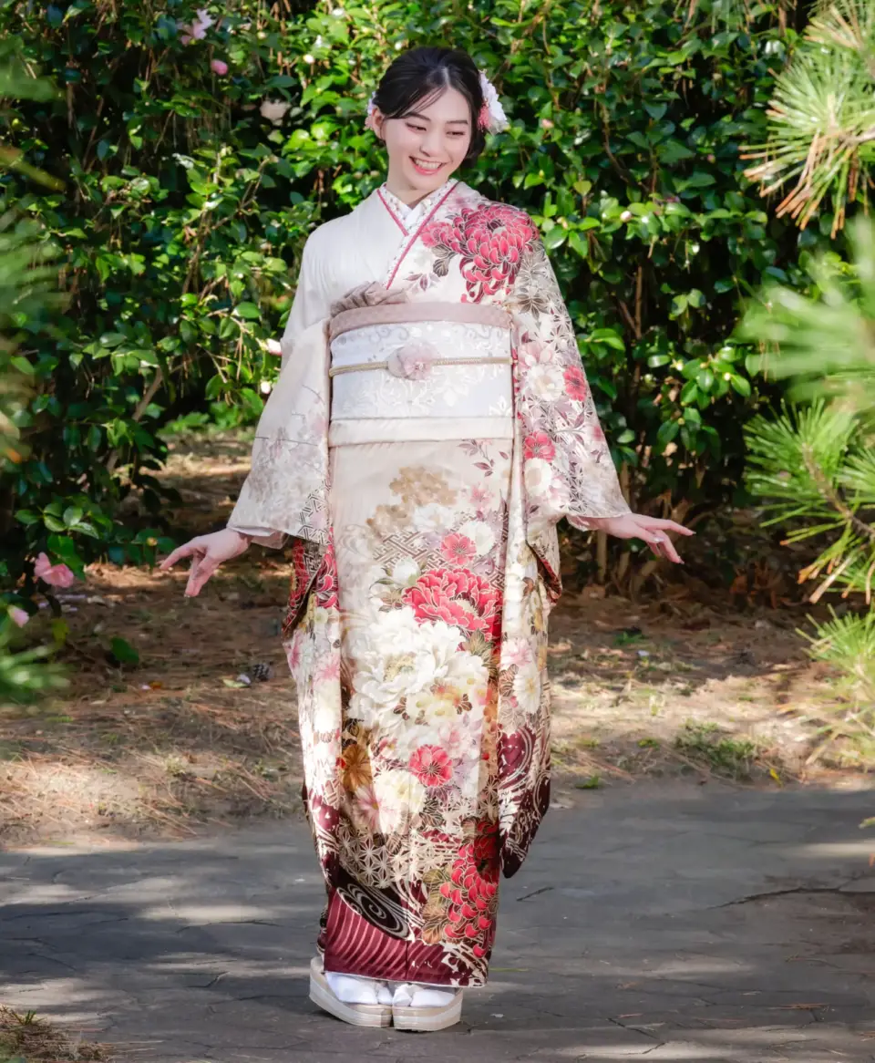 成人式振袖淡ピンク地紅菊牡丹と白桜流水[FS5011]