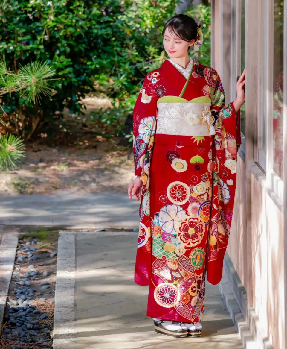 成人式振袖赤地桜に丸紋[FS0962]