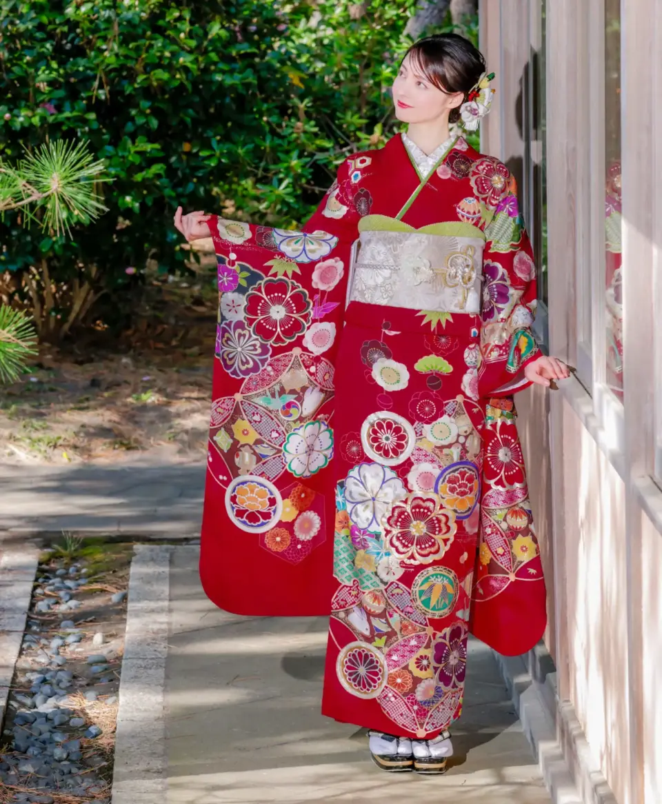成人式振袖赤地桜に丸紋[FS0962]